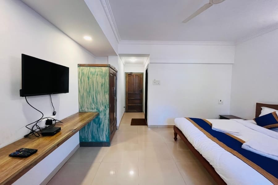 Book goa hotels near beach