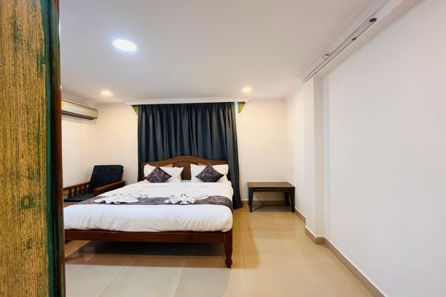 Book goa hotels near beach