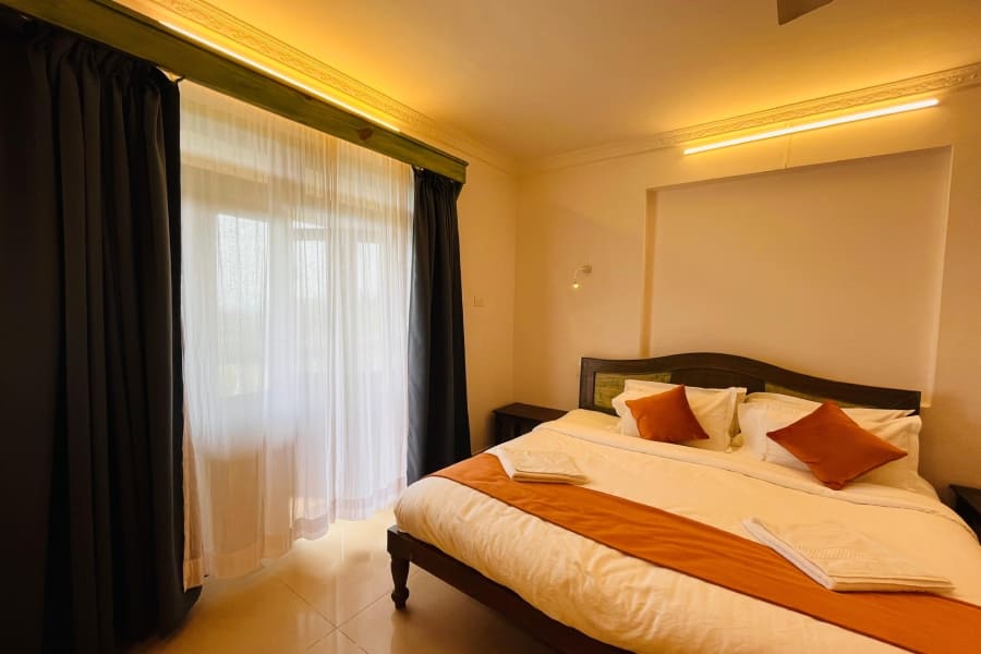 Deluxe hotel rooms in goa